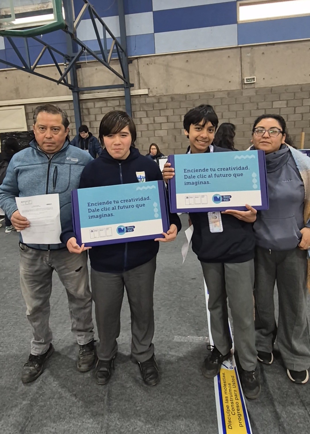 Más herramientas para aprender:  1.100 estudiantes de Puente Alto recibieron sus computadores